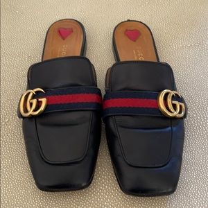 Gucci mules/slides